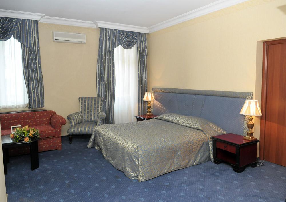 Ambassador Hotel Almaty Luaran gambar