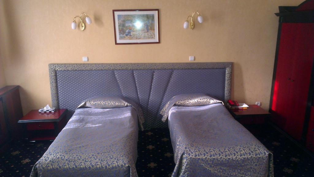 Ambassador Hotel Almaty Luaran gambar