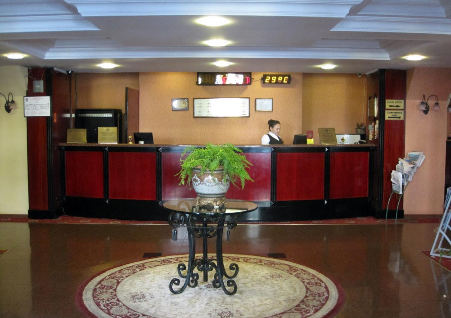 Ambassador Hotel Almaty Luaran gambar